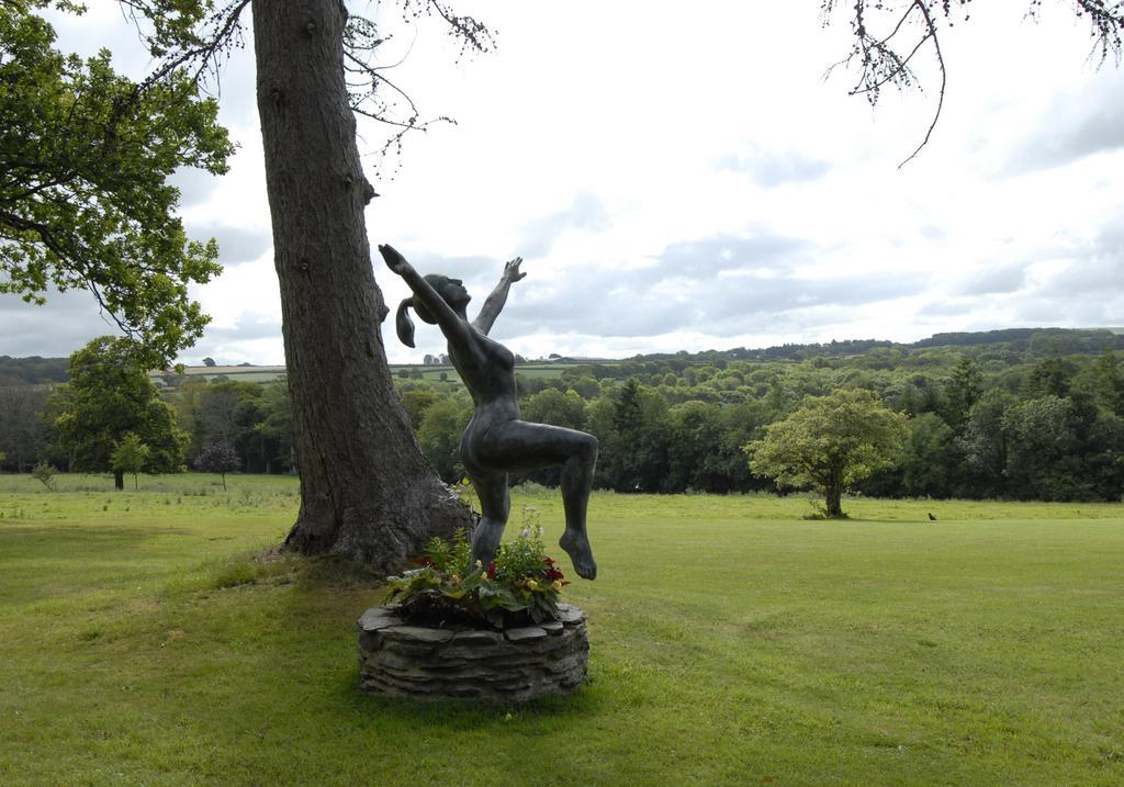Cilgerran Rhosygilwen Courtyard Bed & Breakfast エクステリア 写真