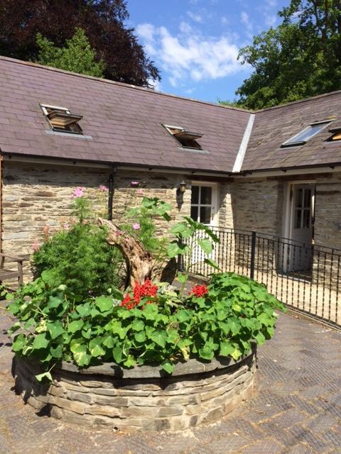 Cilgerran Rhosygilwen Courtyard Bed & Breakfast エクステリア 写真